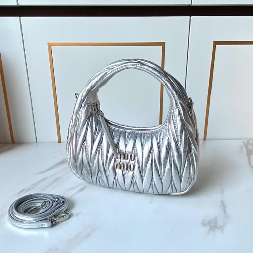 Small Wander matelasse nappa leather hobo bag(HIGH-END GRADE)