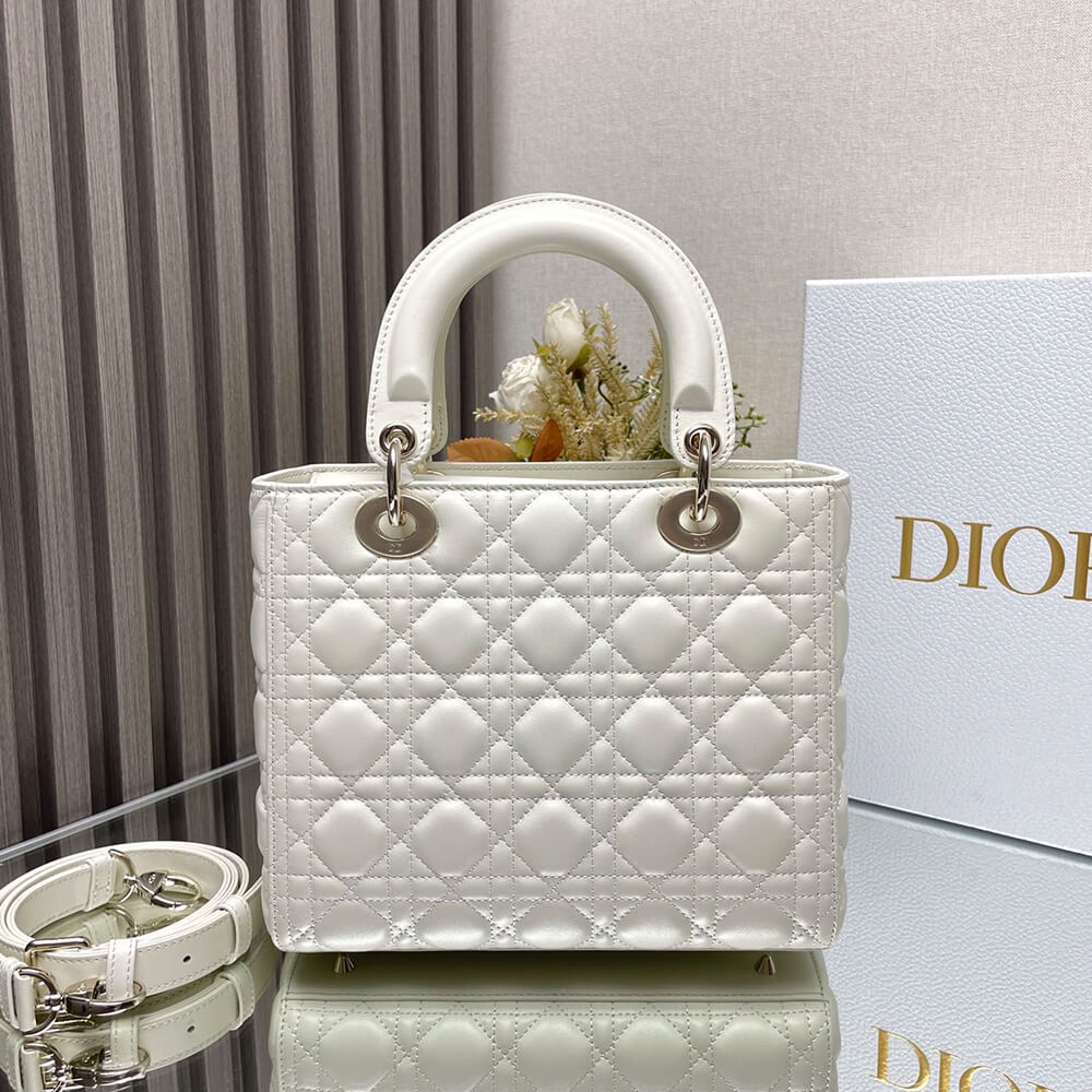 Medium Lady Dior Bag(HIGH-END GRADE)