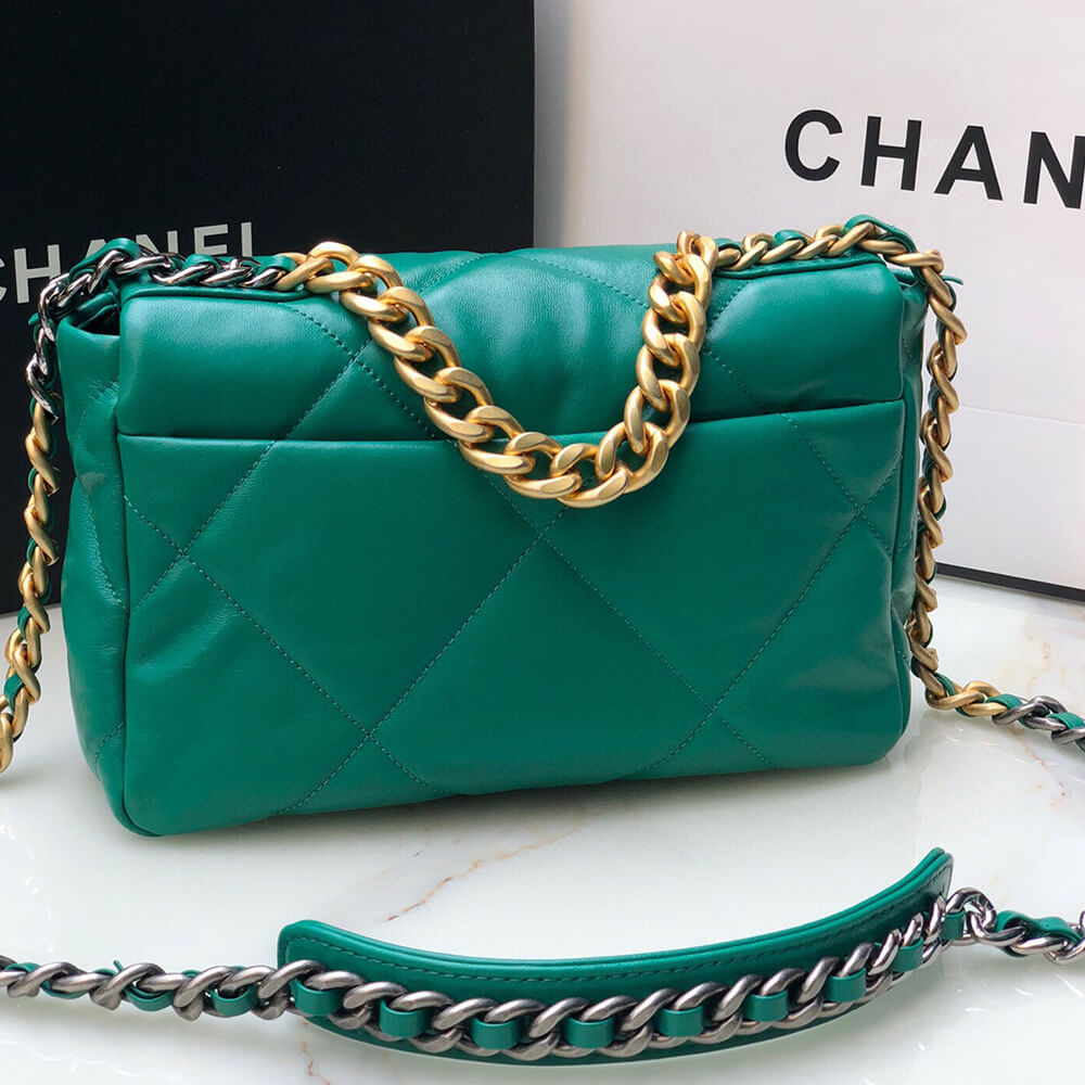 CHANEL 19 Handbag