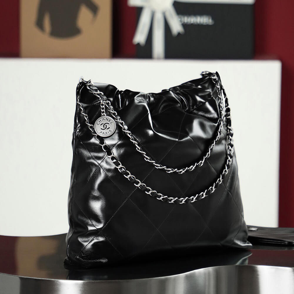 CHANEL 22 HANDBAG(tax-free grade)