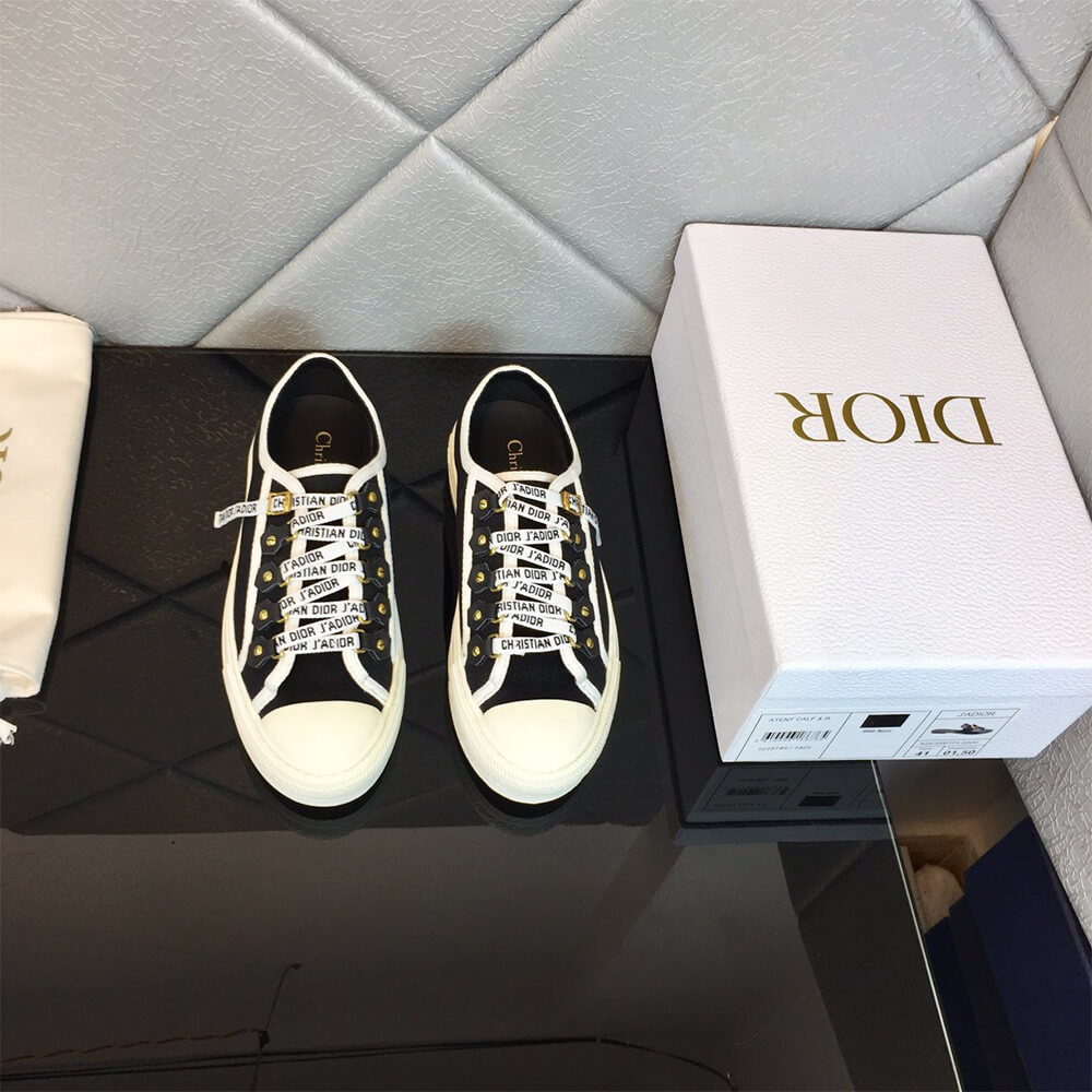 WALK N DIOR SNEAKER